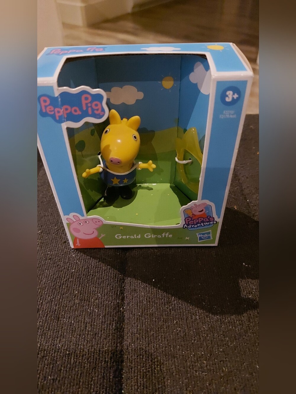 Peppa Pig Gerald Giraffe Figure - Yellow, Blue, Black
